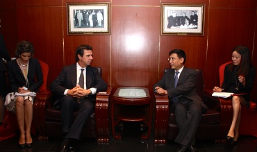 Ministro Soria con Miao Wei